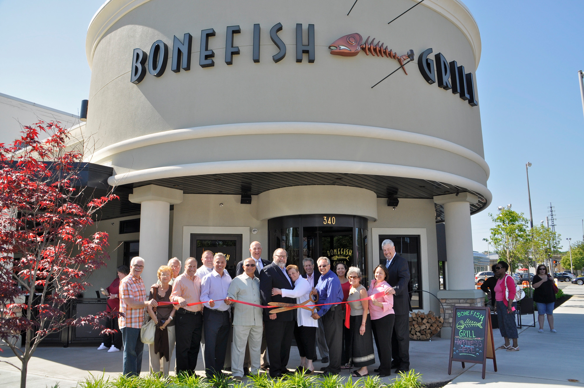 Bonefish Grill Opens With Meal For