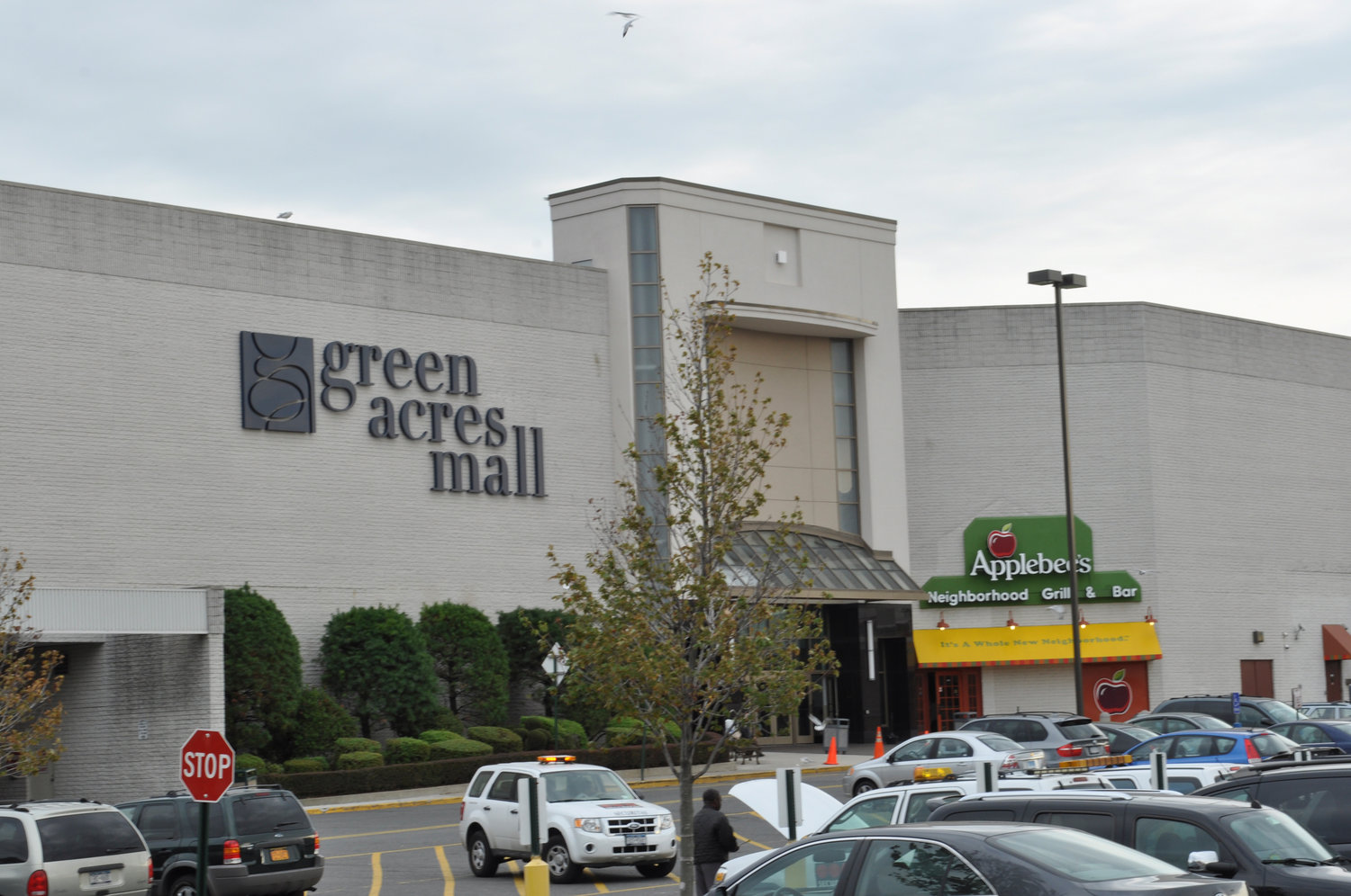 zara in green acres mall